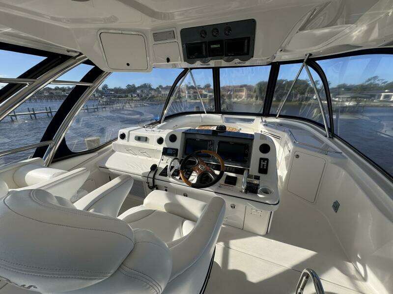 2007 Sea Ray 58 Sedan Bridge