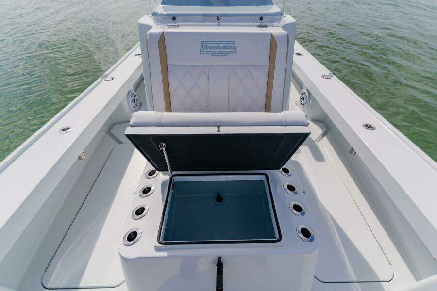 2026 Broadwater Boatworks 25 Bay Cat