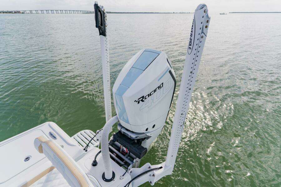 2026 Broadwater Boatworks 25 Bay Cat