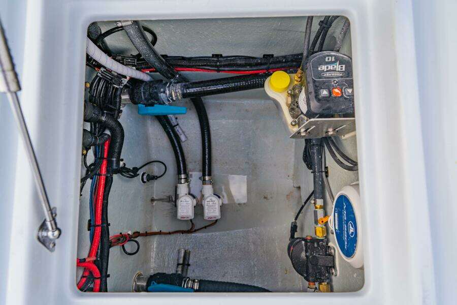 2026 Broadwater Boatworks 25 Bay Cat