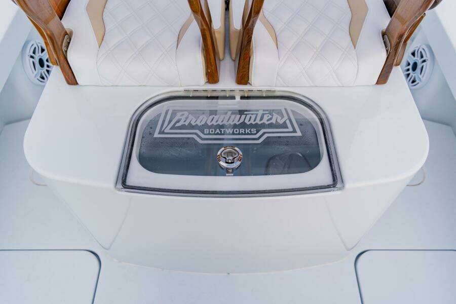 2026 Broadwater Boatworks 25 Bay Cat