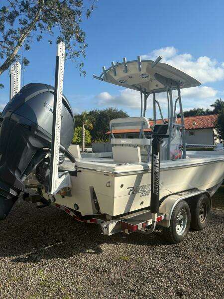 2022 Pathfinder 2400 TRS