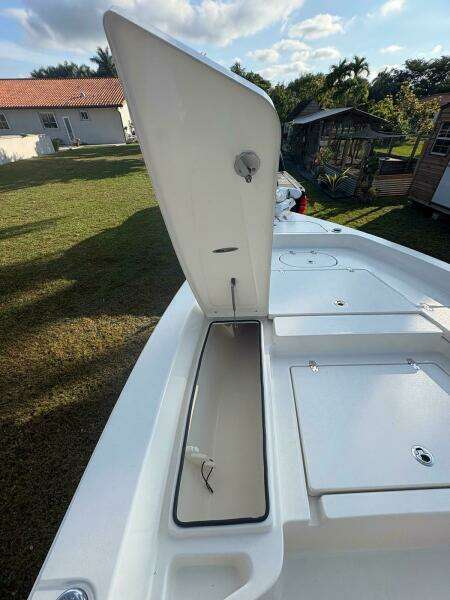 2022 Pathfinder 2400 TRS