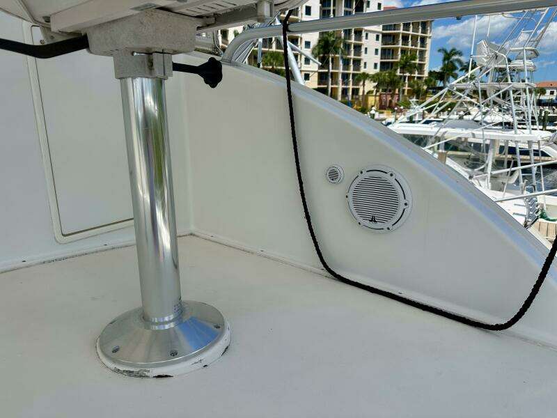 Ocean Yachts 50 GOLD COAST - Fly Bridge Helm