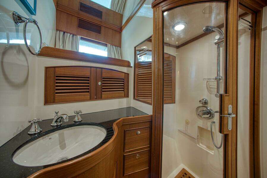 Guest Head and Shower