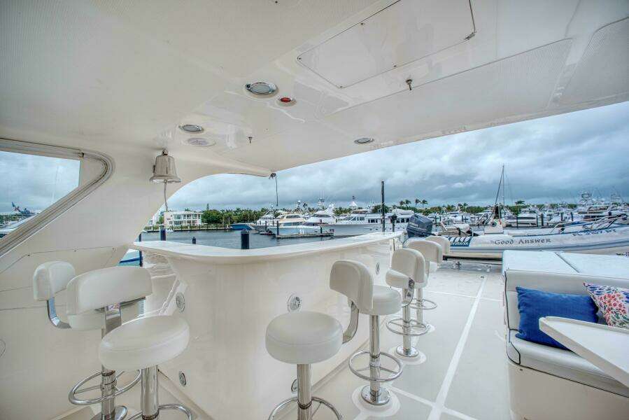 Outdoor Bar Aft Deck