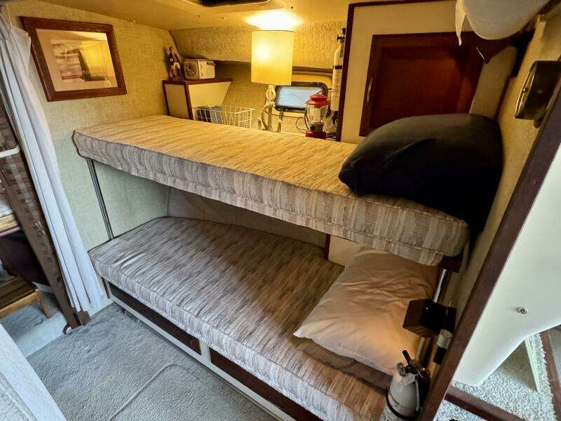 1979 Silverton 34 Convertible