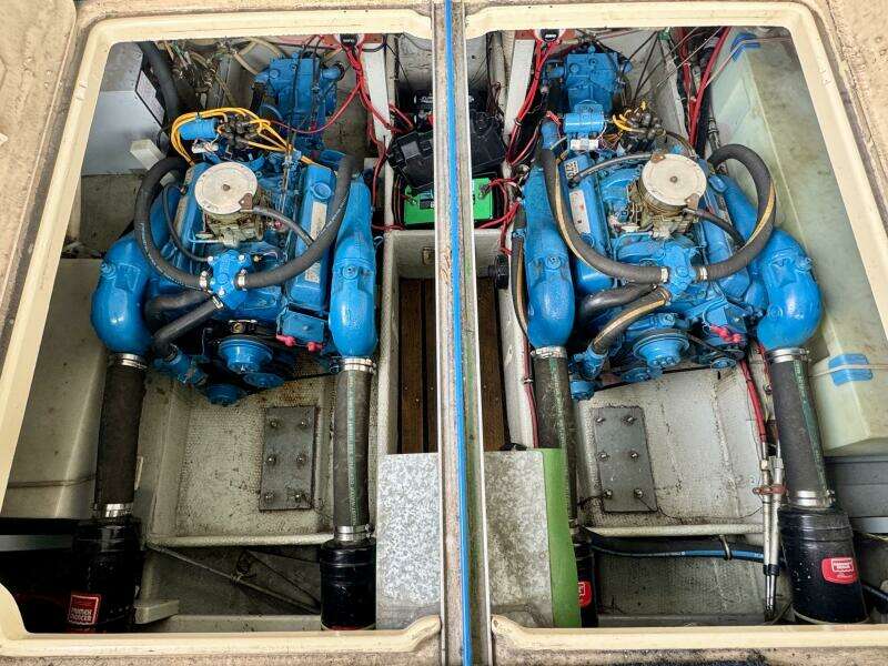 1979 Silverton 34 Convertible