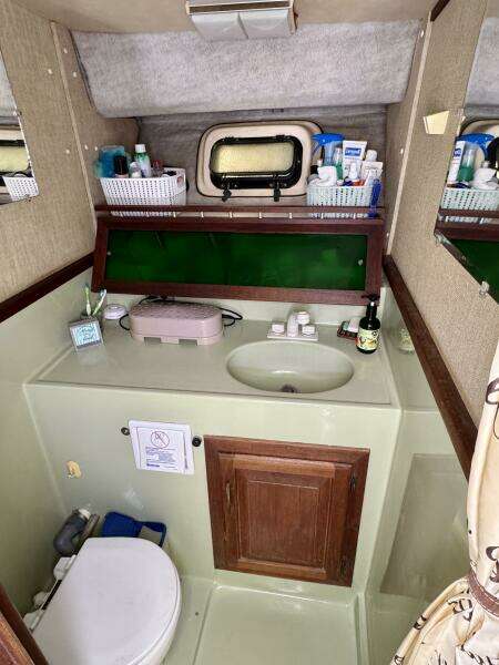 1979 Silverton 34 Convertible