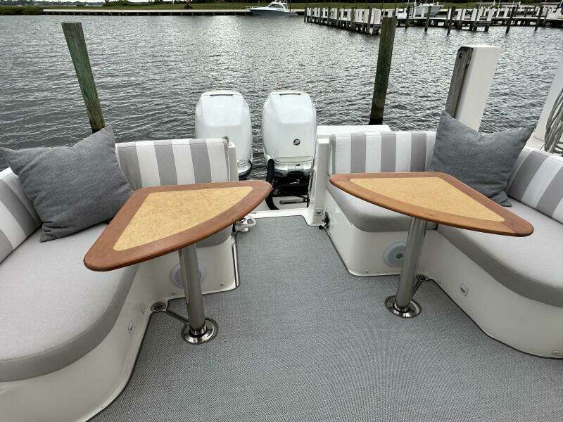 Back Cove 34 SHE'S A LADY - Exterior Cockpit 