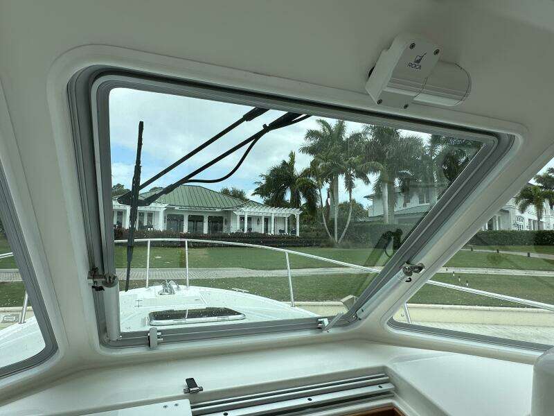 Back Cove 34 SHE'S A LADY - Helm