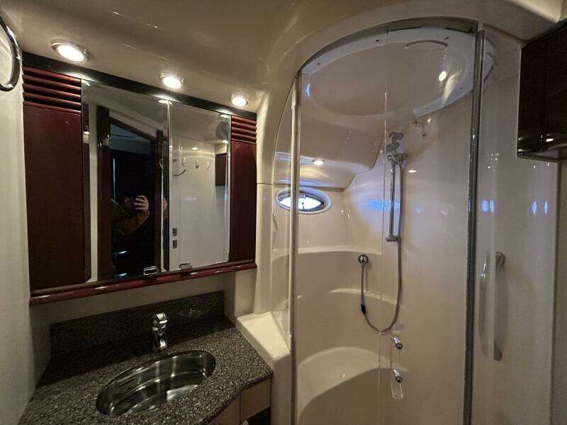 2008 Sea Ray 52 Sedan Bridge