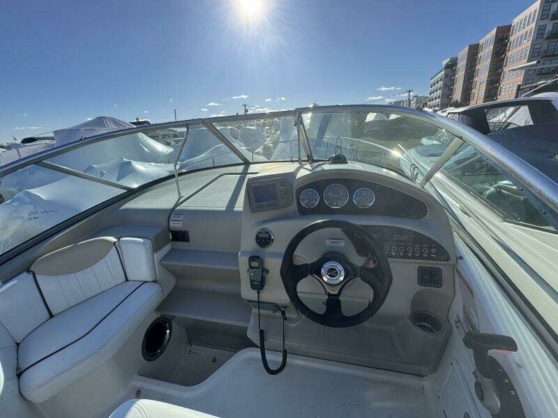 2008 Sea Ray 240 Sundancer
