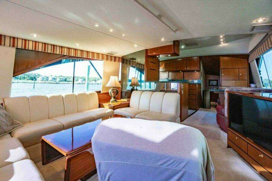 Ocean Yachts 56 TUNAR - Salon