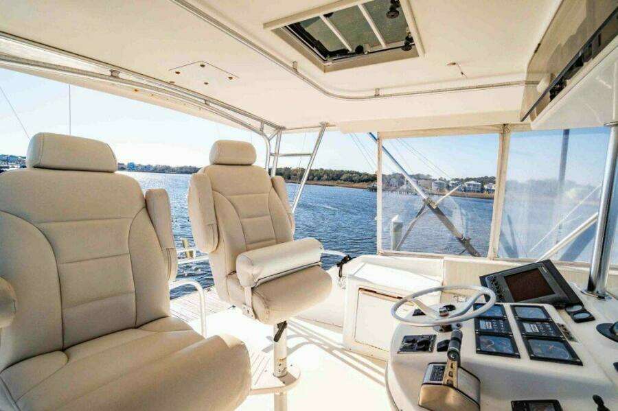 Ocean Yachts 56 TUNAR - Fly Bridge Helm