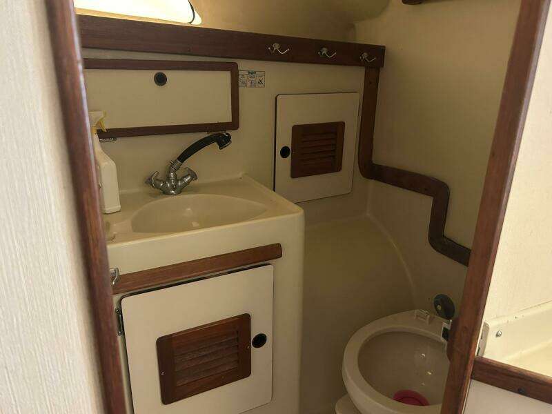 1991 Tillotson-Pearson Manta