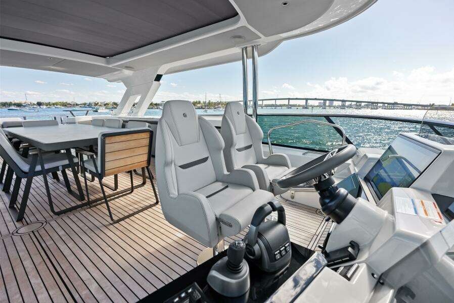 2025 Absolute 75 Navetta