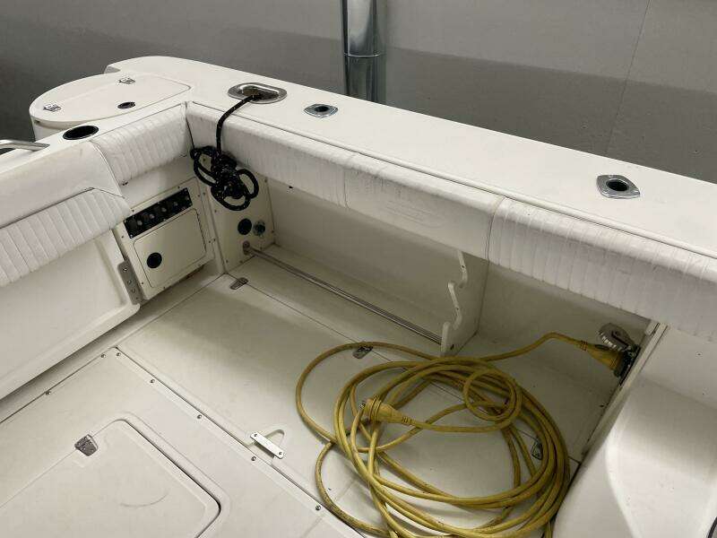 2000 Boston Whaler 280 Conquest