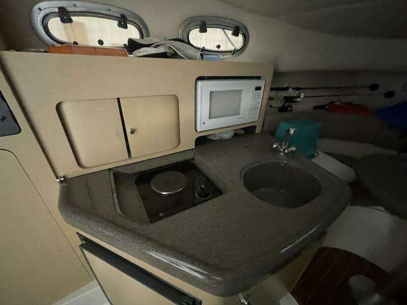 2000 Boston Whaler 280 Conquest