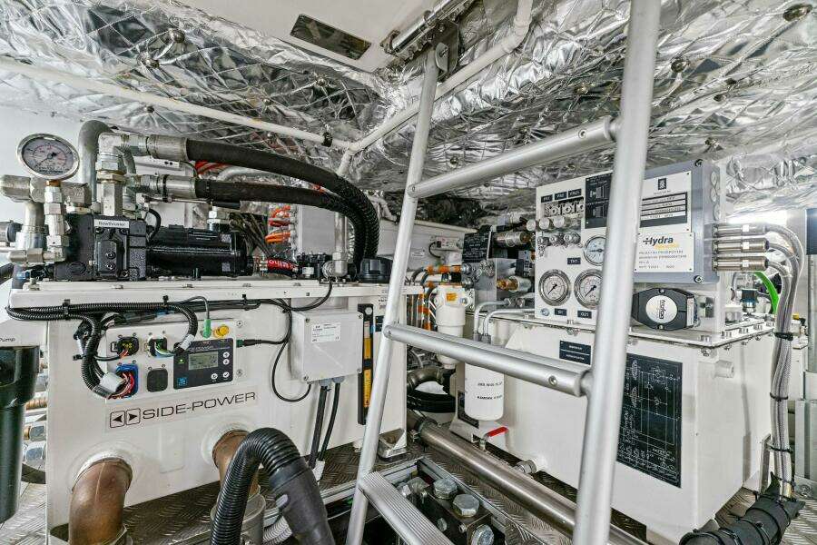 2023 Pershing GTX Motoryacht