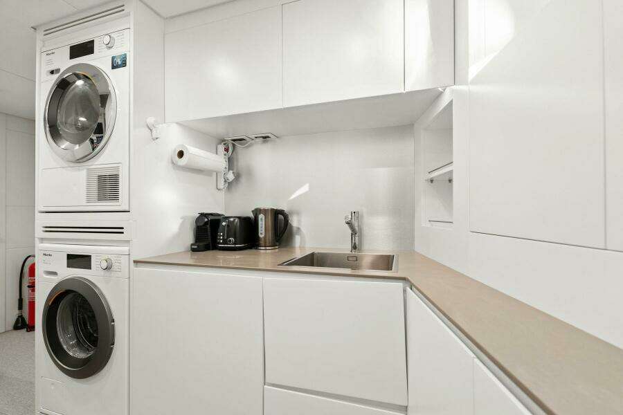 2023 Pershing GTX Motoryacht