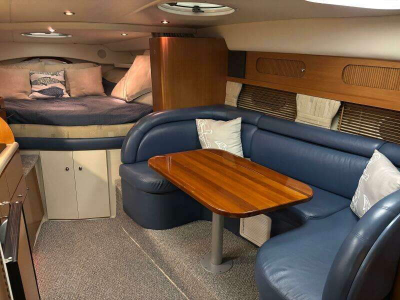 2003 Four Winns 328 Vista