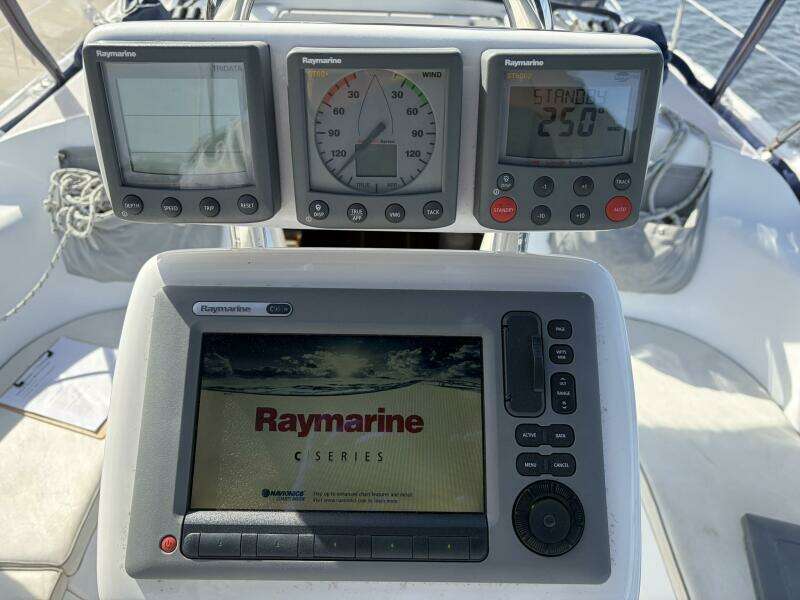 2010 Catalina 309