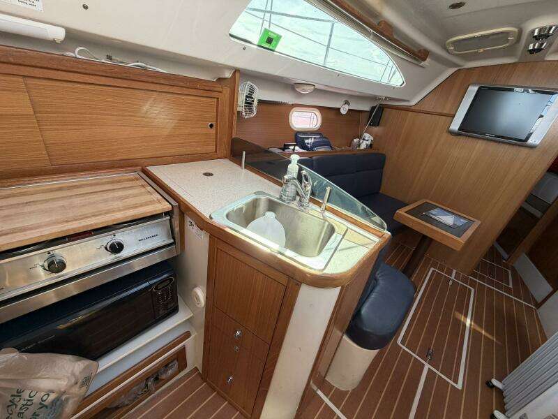 2010 Catalina 309