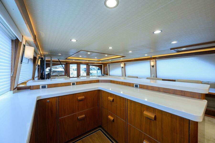 Viking  92 SPECULATOR - Galley