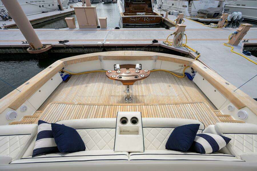 Viking  92 SPECULATOR - Cockpit