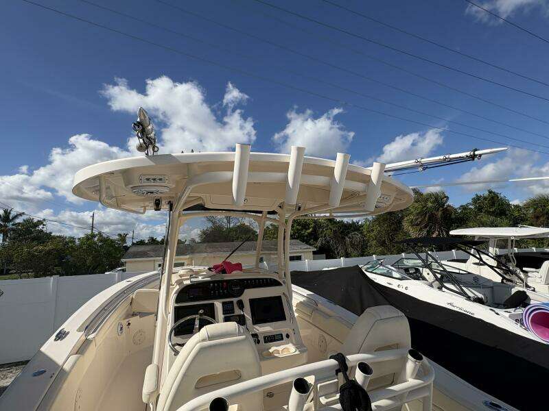 2018 Grady-White Canyon 306