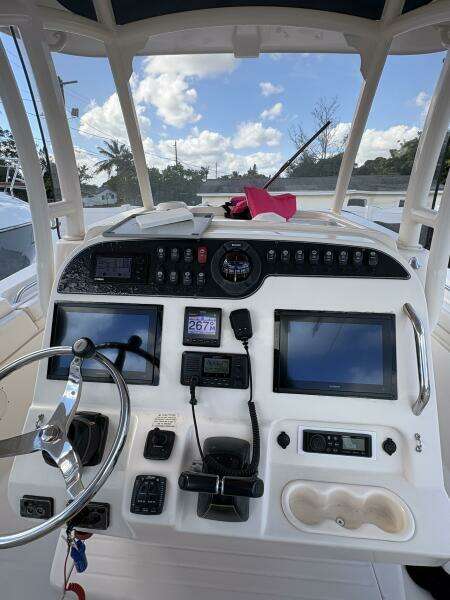 2018 Grady-White Canyon 306