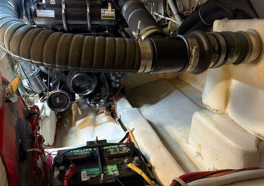 2013 Carver C-34 Command Bridge