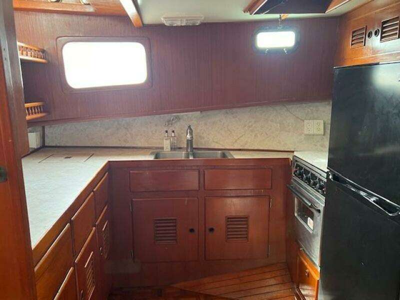 44' Marine Trader Galley Port