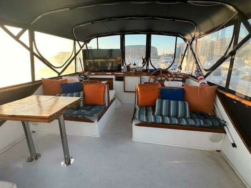 44' Marine Trader Flybridge Forward