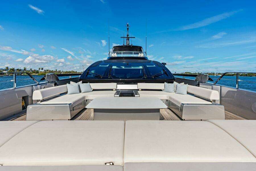 2025 Riva Bellissima