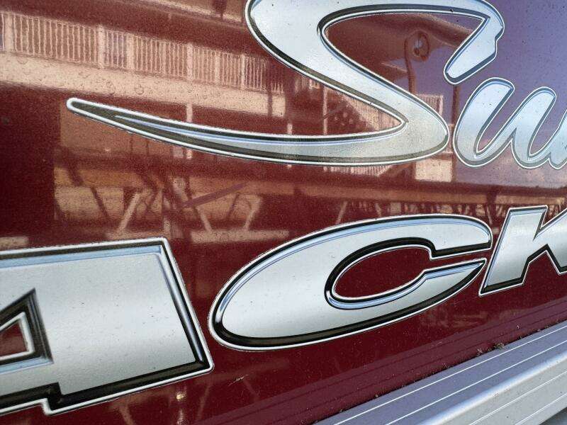 2019 Sun Tracker Fishin' Barge 20DLX