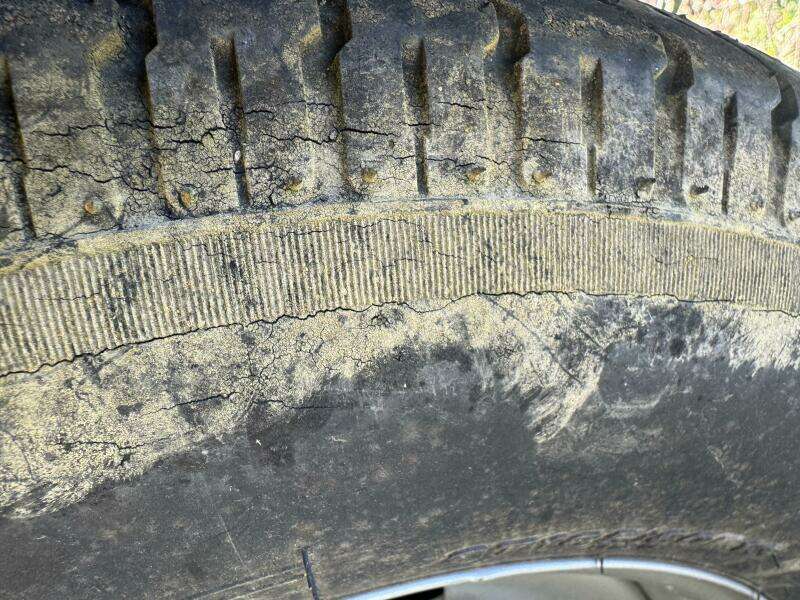 2019 Sun Tracker Fishin' Barge 20DLX