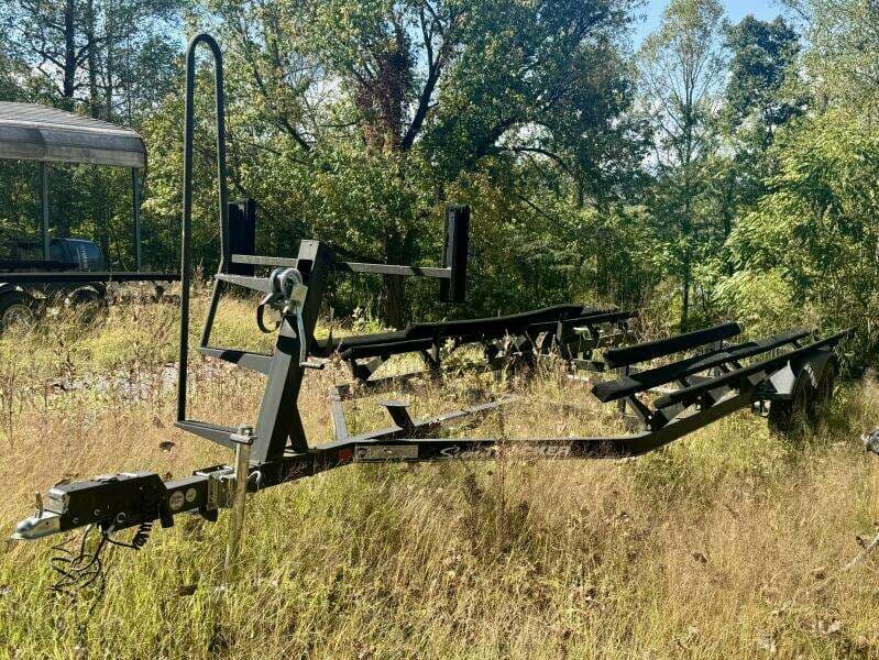 2019 Sun Tracker Fishin' Barge 20DLX