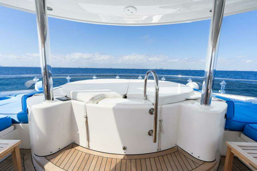 2010 Westport Superyacht