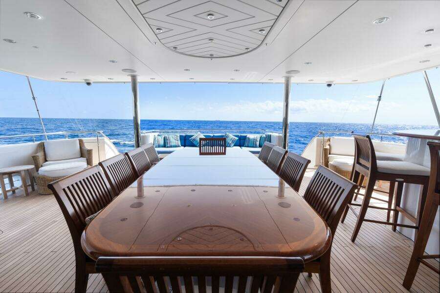 2010 Westport Superyacht