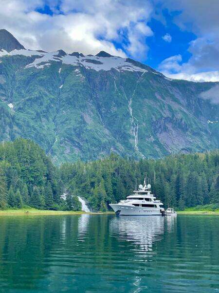 2010 Westport Superyacht