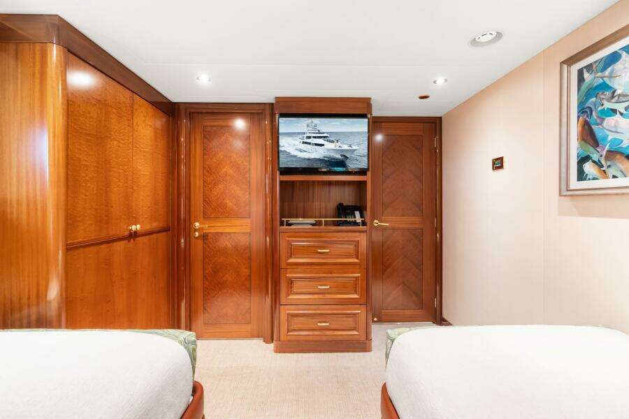 2010 Westport Superyacht