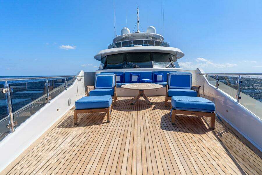2010 Westport Superyacht