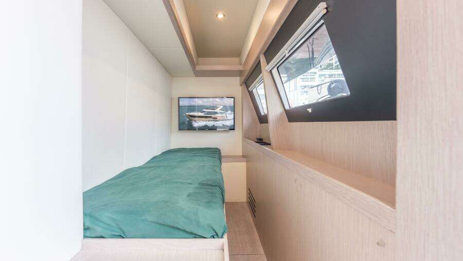 2019 Absolute 58 Fly