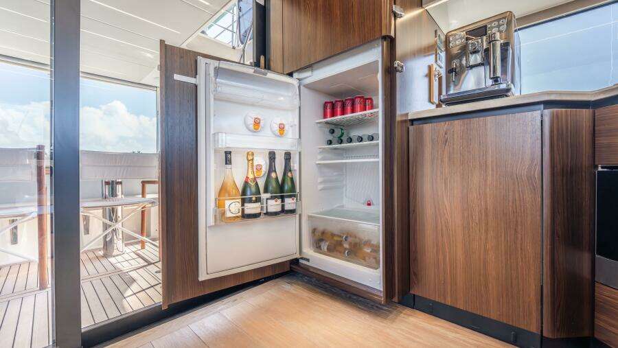 2019 Absolute 58 Fly