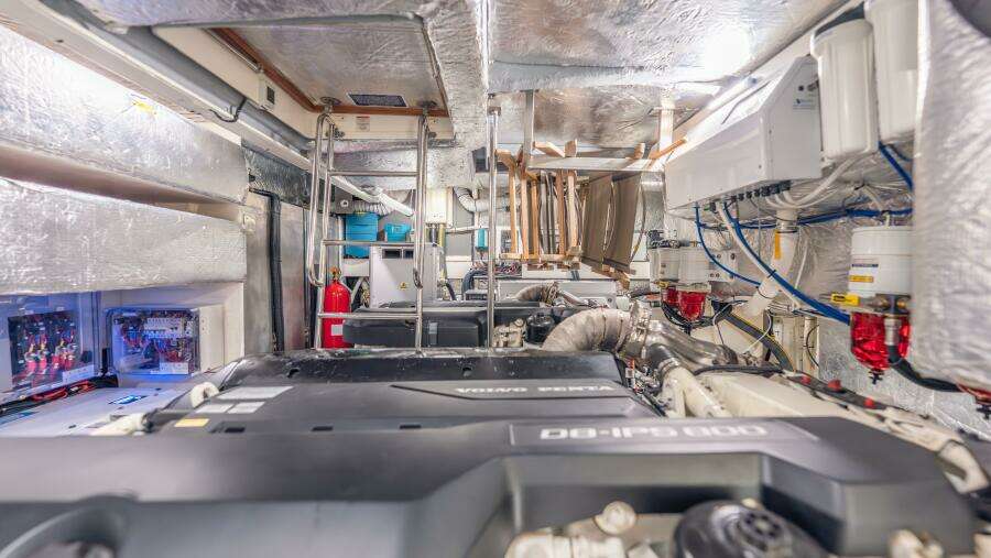 2019 Absolute 58 Fly