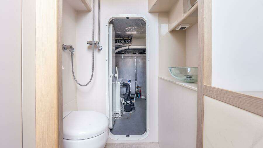 2019 Absolute 58 Fly