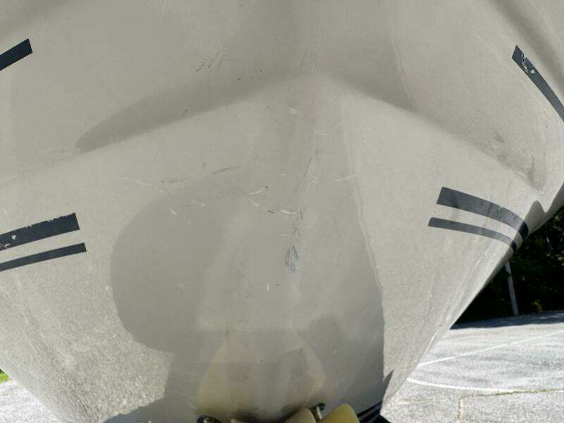 1999 Sea Ray 215 Express Cruiser