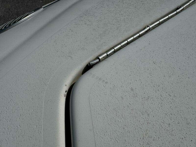 1999 Sea Ray 215 Express Cruiser